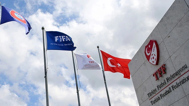 Hakemlerin Men Cezası: Futbolun Geleceği İçin Tehlikeli Transfer! TFF Futbol Disiplin Talimatı: Bahis Yasağı ve Olası Cezalar TFF’nin