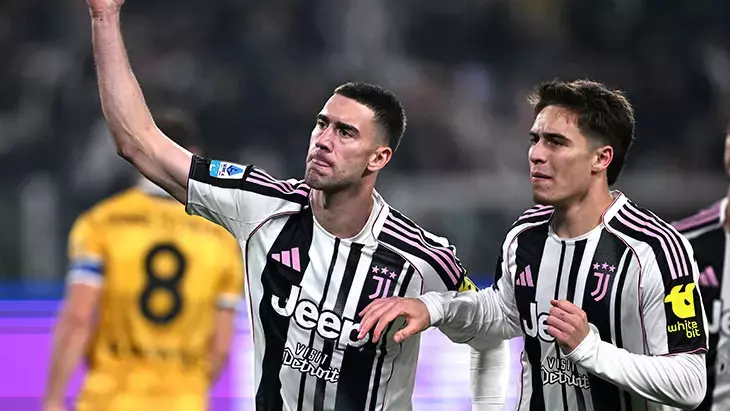Juventus, Udinese’yi 3 Golle Yenerek Şampiyonluk Yolunda İlerliyor! Juventus, Udinese’yi 3-1 Mağlup Ederek Puanını 15’e Yükseltti Maçın Detayları