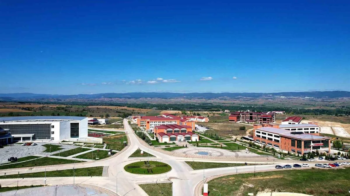 Kastamonu Üniversitesi, THE 2026 Dünya üniversite Sıralamasında Yeniden Öne Çıktı