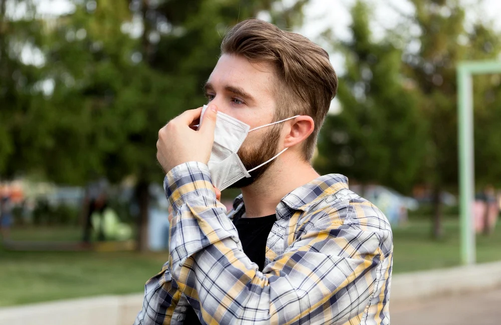 Kış Aylarında Sağlık: Kapalı Alanlarda Solunum Enfeksiyonlarıyla Mücadele Kış Aylarında Solunum Yolu Enfeksiyonlarına Dikkat! Kış mevsiminin kendini göstermesiyle