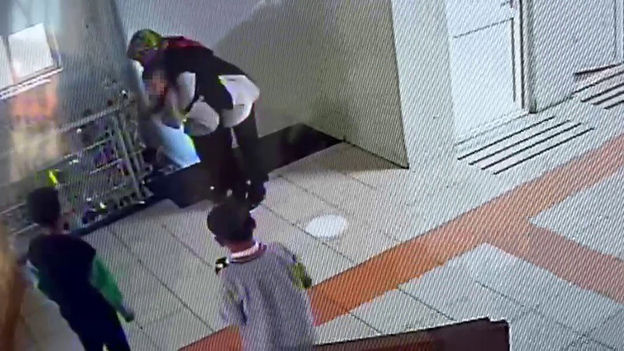 Ogrenci Bogulurken Ogretmen Dolayli Ucretle Kurtarma Basardi