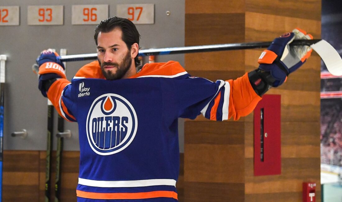 Oilers ve Rangers: Karşılaşma Öncesi Beklenen Kadrolar Açıklandı Oilers, Unchanged Lineup Aims for Continued Success Against Mammoth Coach