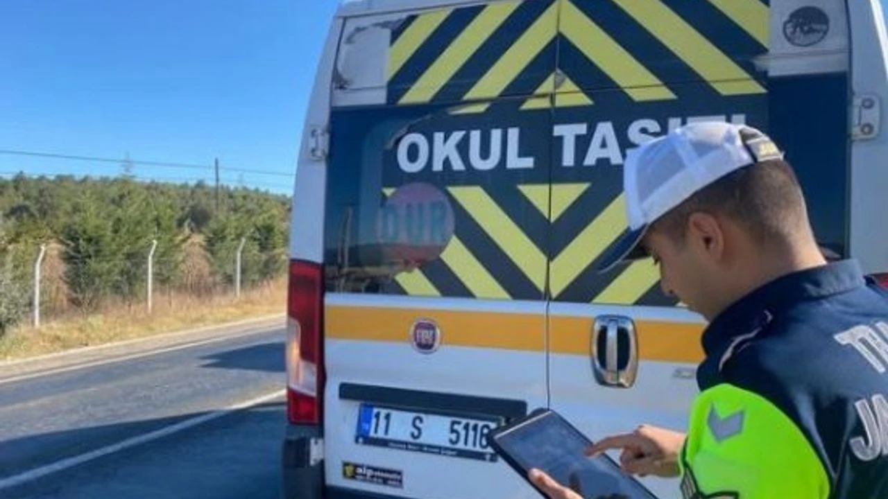 Okul Servisleri Icin Jandarmadan Siki Denetim Guvenli Tatil Icin