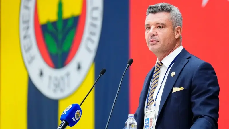 Sadettin Saran’dan Galatasaray Maç Sonucu Üzerine Sert Gol Tepkisi! Saran’dan Tartışmalı Kırmızı Kart Açıklaması: "Hiçbir Futbolcumuz Dokunulmaz Değil" Fenerbahçe
