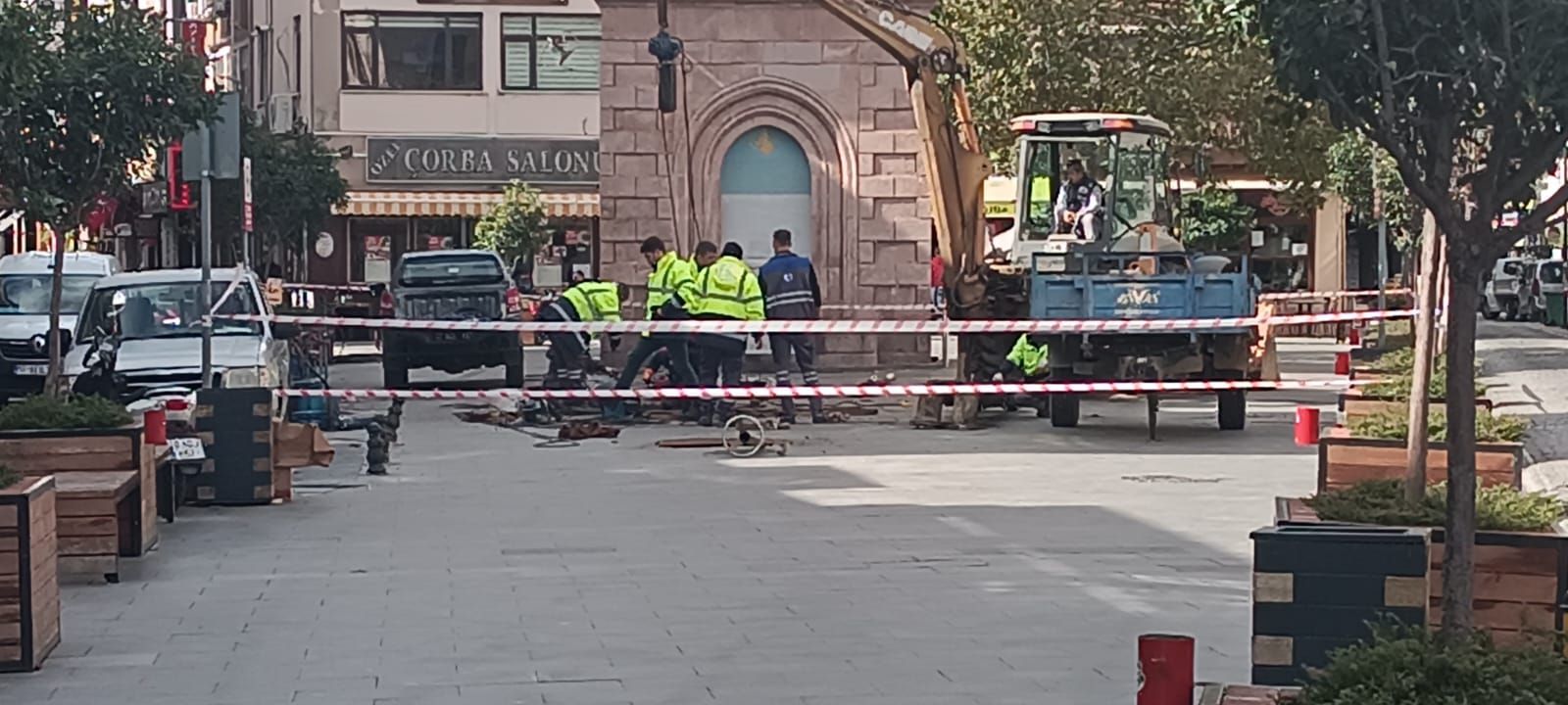 Son Dakika Canakkale Kanalizasyon Sebekesinde Gelisme ve Tepkiler