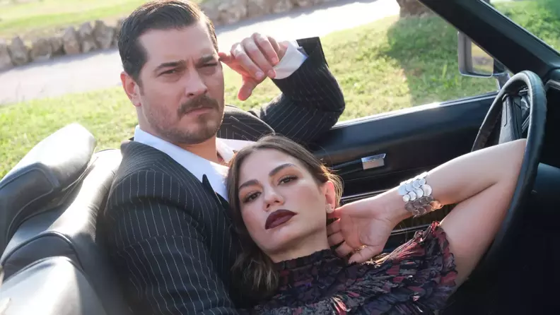MIPCOM Fuarı’nda Türk dizi Sektörünün Parlak Yüzleri: Veliaht, Eşref Rüya