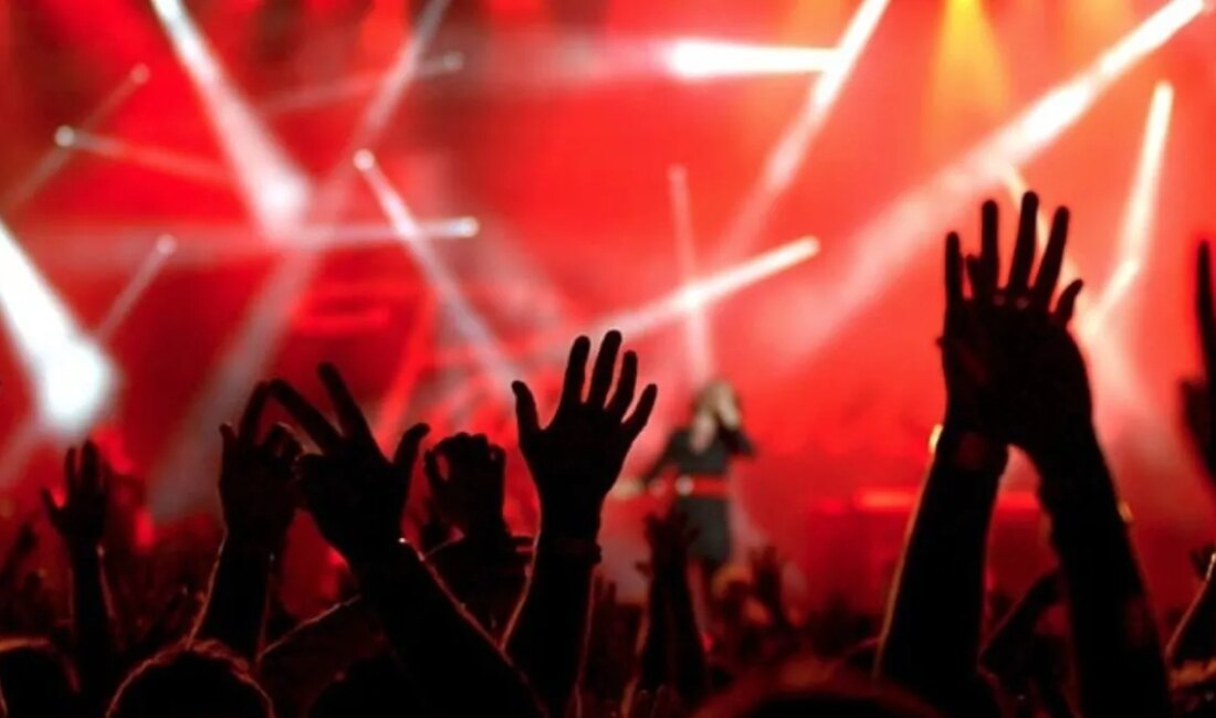 Ücretsiz 29 Ekim Konserleri 2025: İzmir, Ankara, İstanbul’da Kimler Var? İzmir’de 29 Ekim Cumhuriyet Bayramı Coşkusu İzmir Oda Orkestrası ile