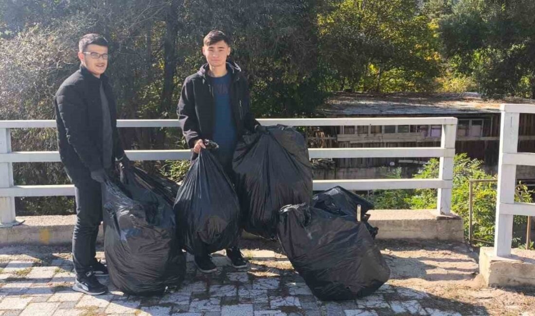 Gümüşhane Üniversitesi Öğrencilerinden Doğa İçin Temizlik Etkinliği Harşit Çayı’nda Çevre