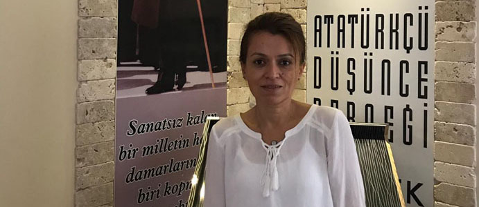 Atatürkçü Düşünce Derneği, üniversite Öğrencilerine Destek Vermek İçin Stand Açıyor