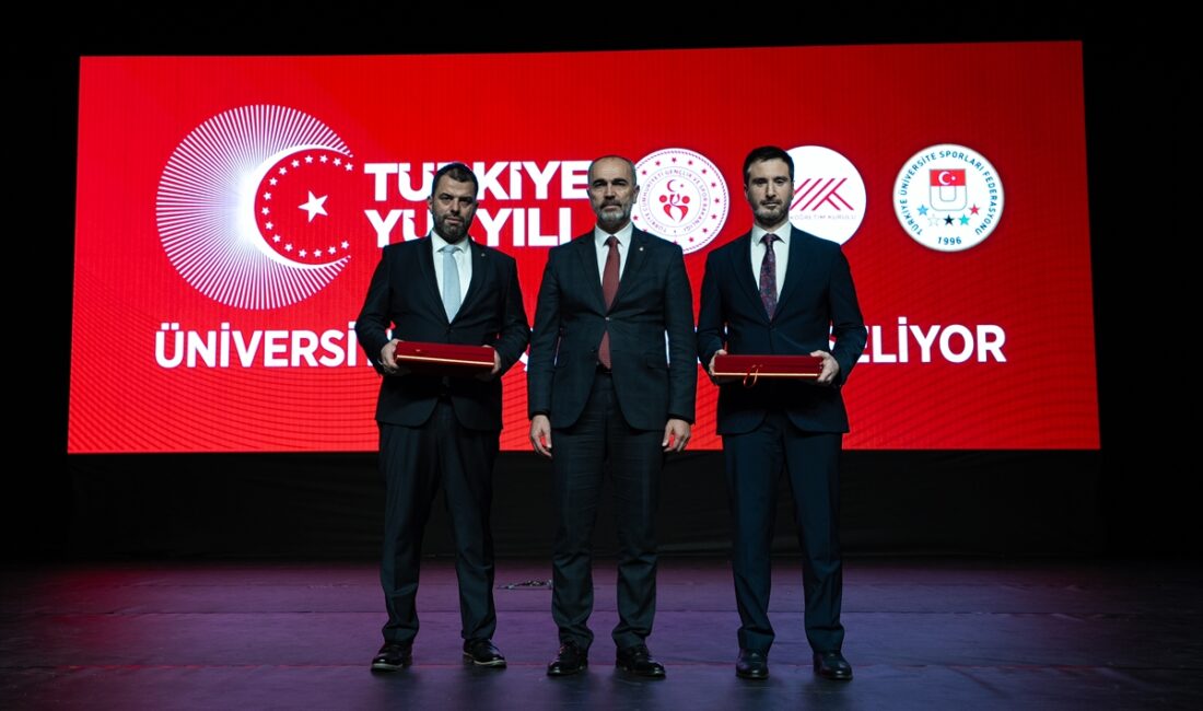 Türkiye üniversite Sporları Günü: Anadolu Ajansı’na Basın Özel Ödülü Ödül