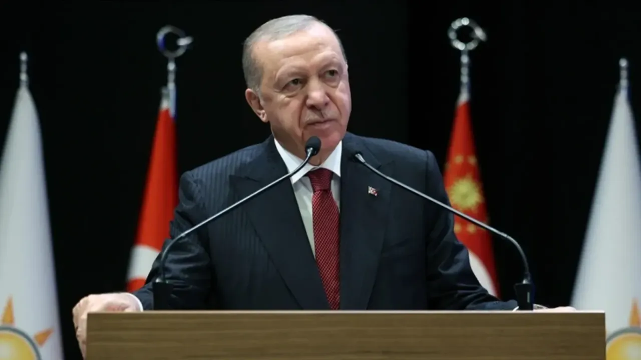 Üniversite öğrenimi 3 yıla mı düşüyor? Merak edilen soruyu Erdoğan yanıtladı..