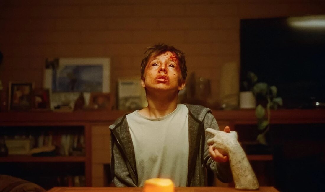 Sinister (2012) ile Korkunun En Derinlerine Yolculuk Lanetli Bir Evin