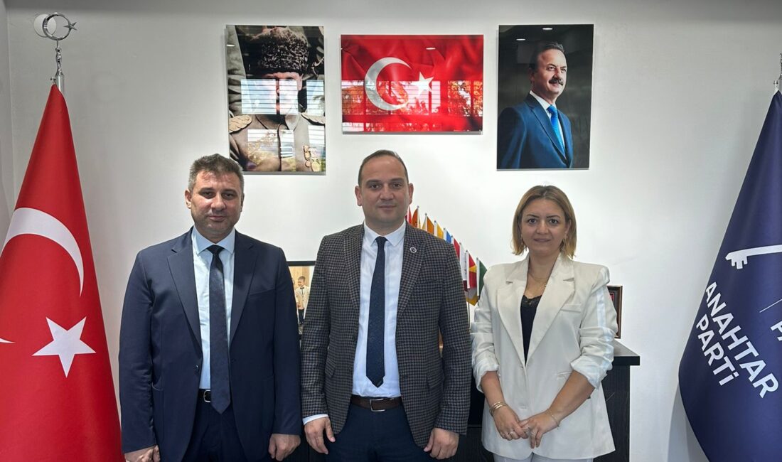 Ünye’de Son Dakika Gelişmesi: Anahtar Partisi Başkanı Serkan Güney’e Ziyaret Gündem: Anahtar Partisi Ünye İlçe Başkanı’ndan Önemli Açıklamalar Son Dakika: