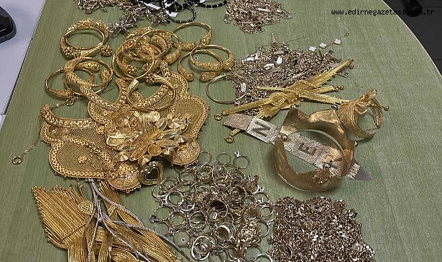 Yoğurt Kovasında Altın Bulundu: Son Dakika Gelişmesi ve Tepkiler! Gündem: Edirne’de Yoğurt Kovasında Gizlenmiş Altın Takılar Ele Geçirildi Flaş