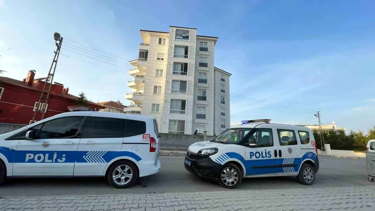 Karaman'da Öğretmen Düşerek Hayatını Kaybetti: MEB Yönetmelikleri İhlal Mi? Karaman