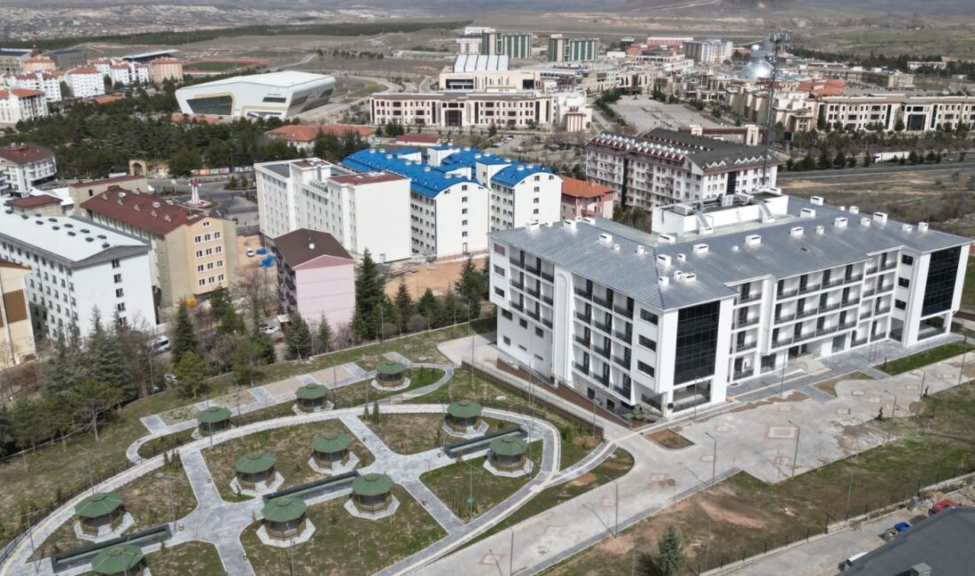 Flaş Gelişme: Nevşehir Huzurevi ve Rehabilitasyon Merkezi Neden Açılmıyor? Kritik