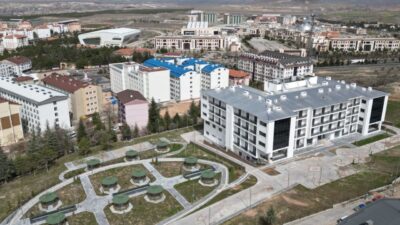 Flaş Gelişme: Nevşehir Huzurevi ve Rehabilitasyon Merkezi Neden Açılmıyor? Kritik