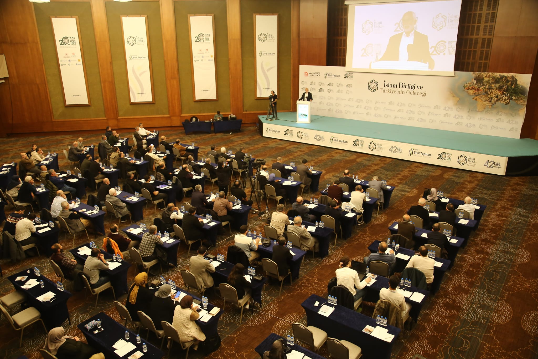 Son Gelişmeler: İslam Birliği ve Türkiye'nin Geleceği Üzerine Tepkiler Filistinli Çocuklar