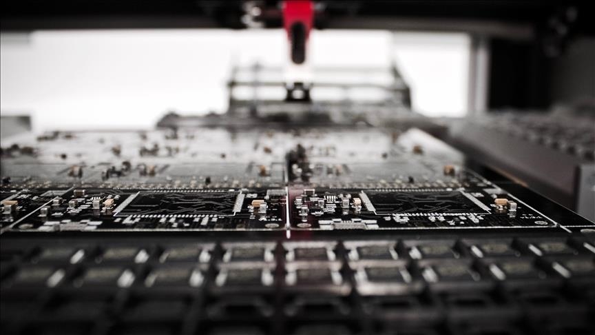 5G’ye Geçiş ve Yarı İletken Savaşları: ABD ve Çin’in Çip