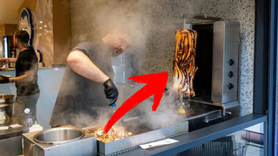 Flaş Gelişme: Deniz Ürünü Döner Restoranı Açıldı Yenilikçi Konsept: Akdeniz