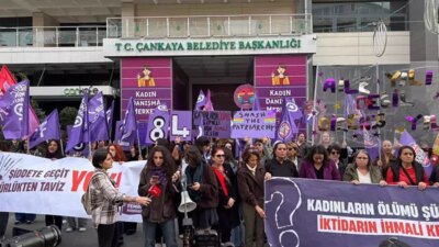 Son Dakika: Kadın Cinayetlerini Durduracağız Platformu’ndan Anlamlı Eylem Kadına Yönelik