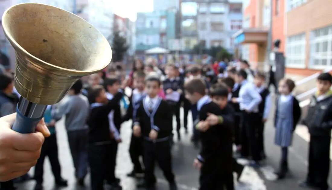 2025-2026 Eğitim Öğretim Yılı Başladı Öğrenciler ve Öğretmenler Ders Başında