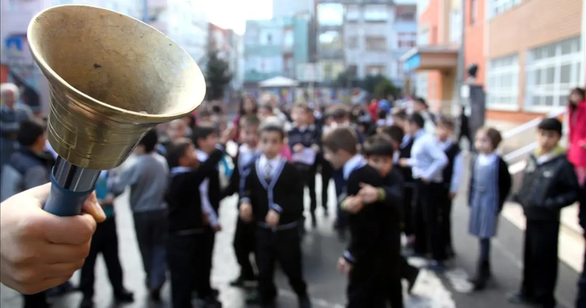 Ara Tatil Sona Erdi: 18 Milyon Öğrenci Yeni Döneme Hazır! Ara Tatil Sona Erdi 18 Milyon Ogrenci Yeni Doneme Hazir