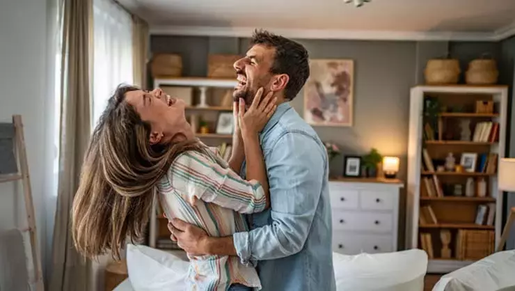 Astroloji | Yeni Yıla Tek Başına Girmeye Hazırlananlar İçin Son