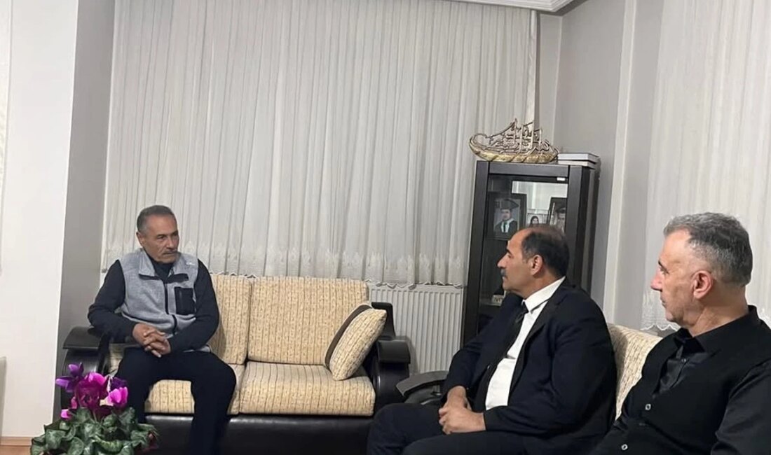 Türkiye’de Öğretmenlik Mesleğine Vefa: Ramazan Tuzluca’nın Ziyareti Eğitim Camiasına Destek