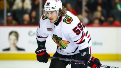 Tyler Bertuzzi Geri Dönüyor: Chicago Blackhawks, Seattle Kraken ile Karşılaşacak
