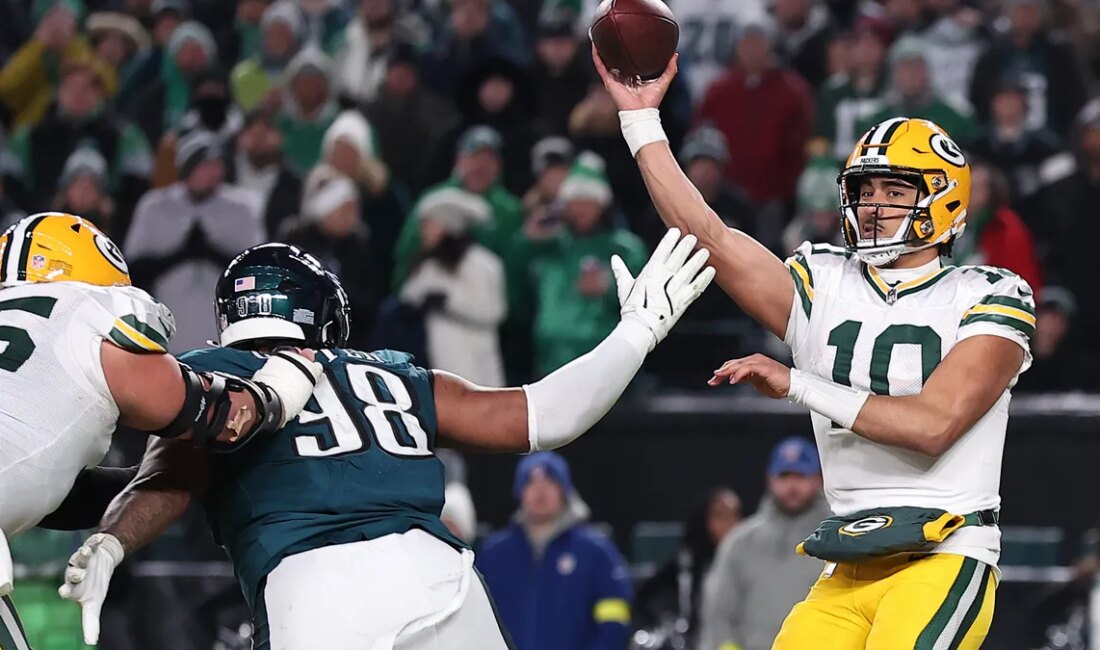 Philadelphia Eagles vs. Green Bay Packers: Monday Night Football Showdown