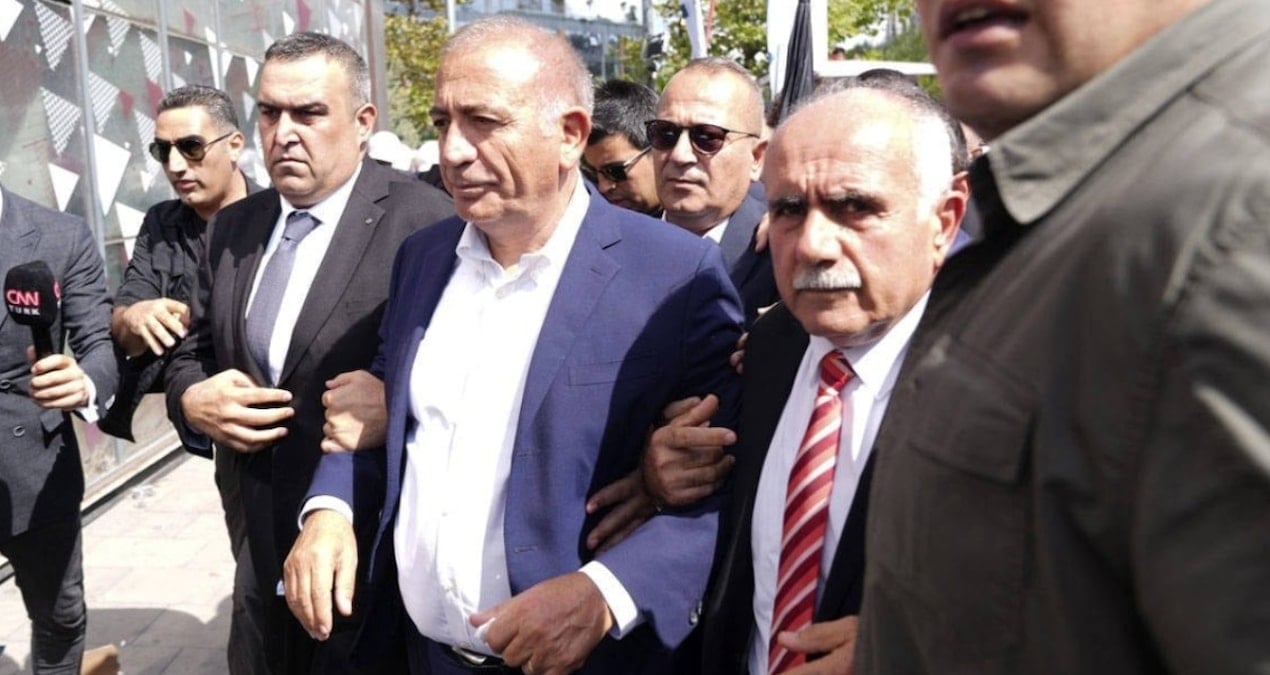 CHPnin Kayyum Itirazi Reddedildi Gursel Tekin Gorevine Devam Ediyor