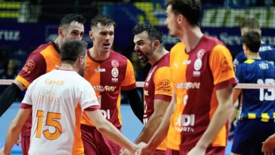 Galatasaray HDI Sigorta, Fenerbahçe’yi Derbide Geride Bıraktı: Maç Sonucu 3-2