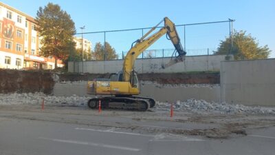 Edirne’de Gazi Osman Paşa Ortaokulu’nda Güvenlik Önlemleri Artırılıyor İstinat Duvarı