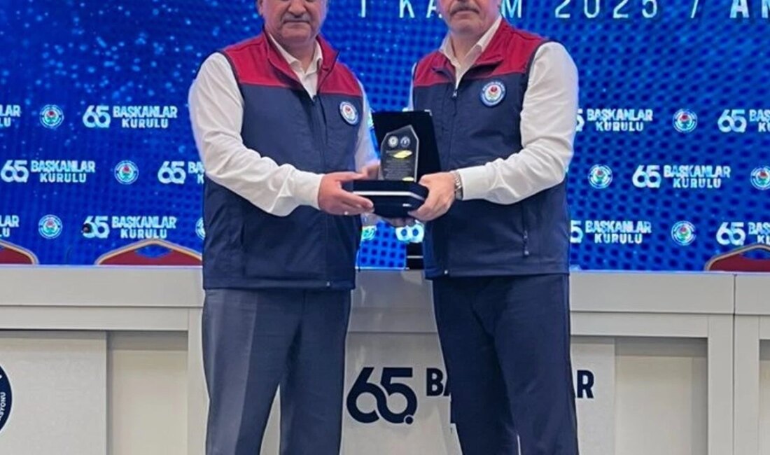 Eğitim-Bir-Sen Antalya Şubesi Ödüllendirildi: Yeni Üyelerde Hızla İlerliyor Memur Sen