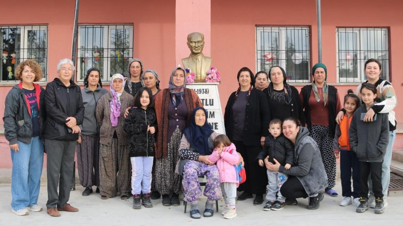 Emekli Öğretmen, Köyünde Atatürk’ü Andı Emekli Öğretmenimizin Anma Töreni Emekli