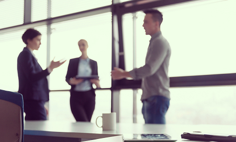 markdown Ücretli Çalışan Sayısında Artış: Sigorta ve Finans Sektörü Öne