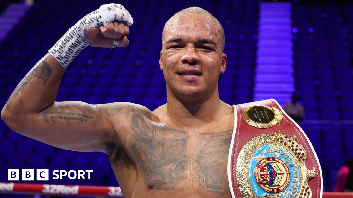 Fabio Wardley: Oleksandr Usyk'in WBO Kemeriyle Yeni Şampiyon Adayı! Fabio Wardley celebrates victory with his belt after his fight with Joseph Parker