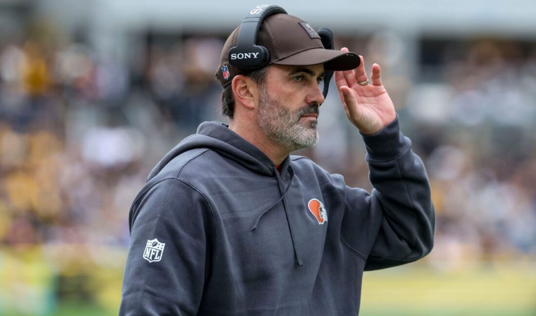Cleveland Browns Head Coach Kevin Stefanski Hands Over Playcalling to