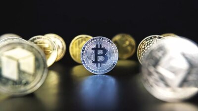 kripto Piyasasında Düşüş: bitcoin ve Ethereum’da Endişe Verici Veriler kripto