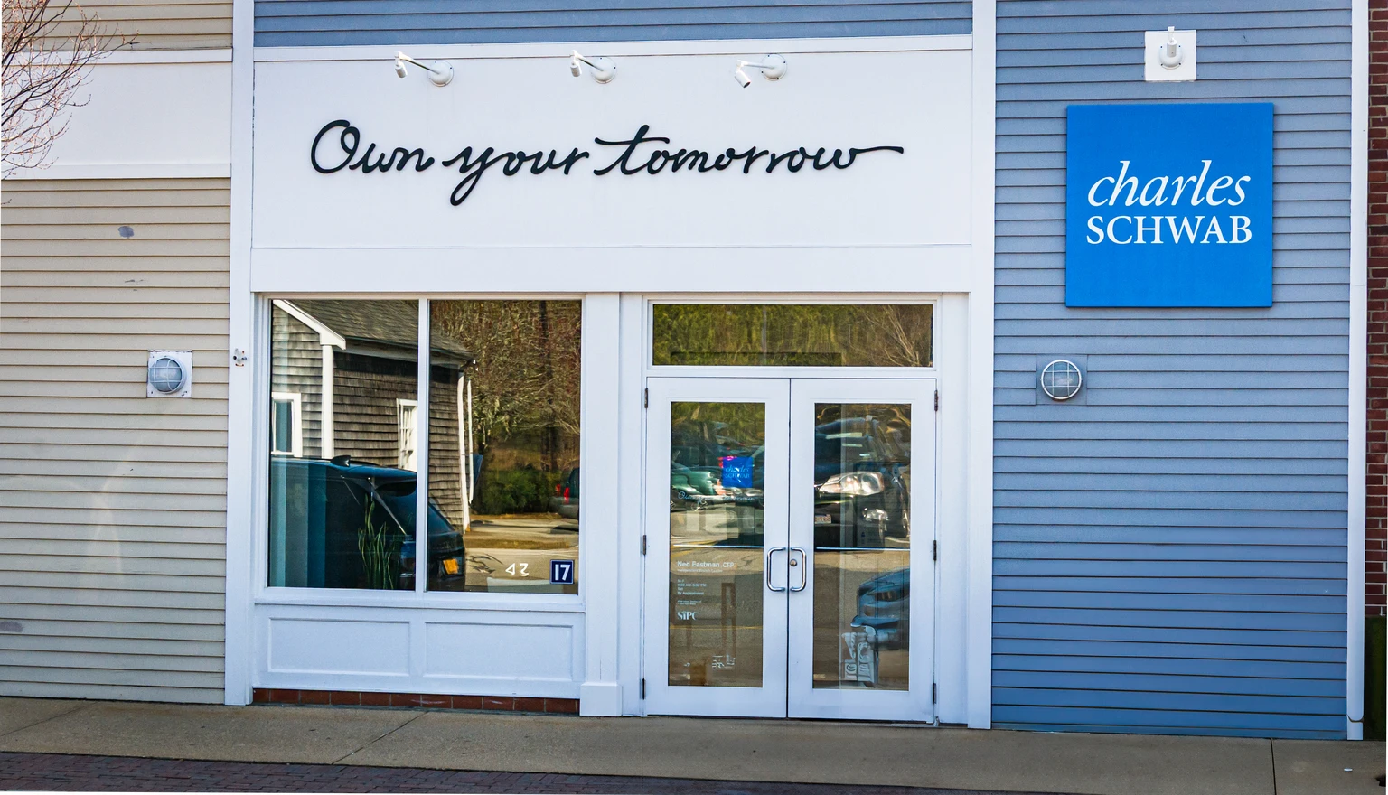 Charles Schwab Corporation: Faiz İndirimleri Sorun Değil (Yükseltme) Genel Değerlendirme