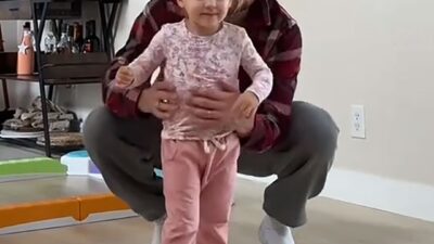 Pasha Pashkov ve Kızı Nikita’dan Viral DWTS Dans Replikası Aile