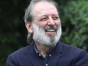 Çatıda Biri Var: Hayatını Geri Kazanmak İçin Sıradışı Bir Soygun!