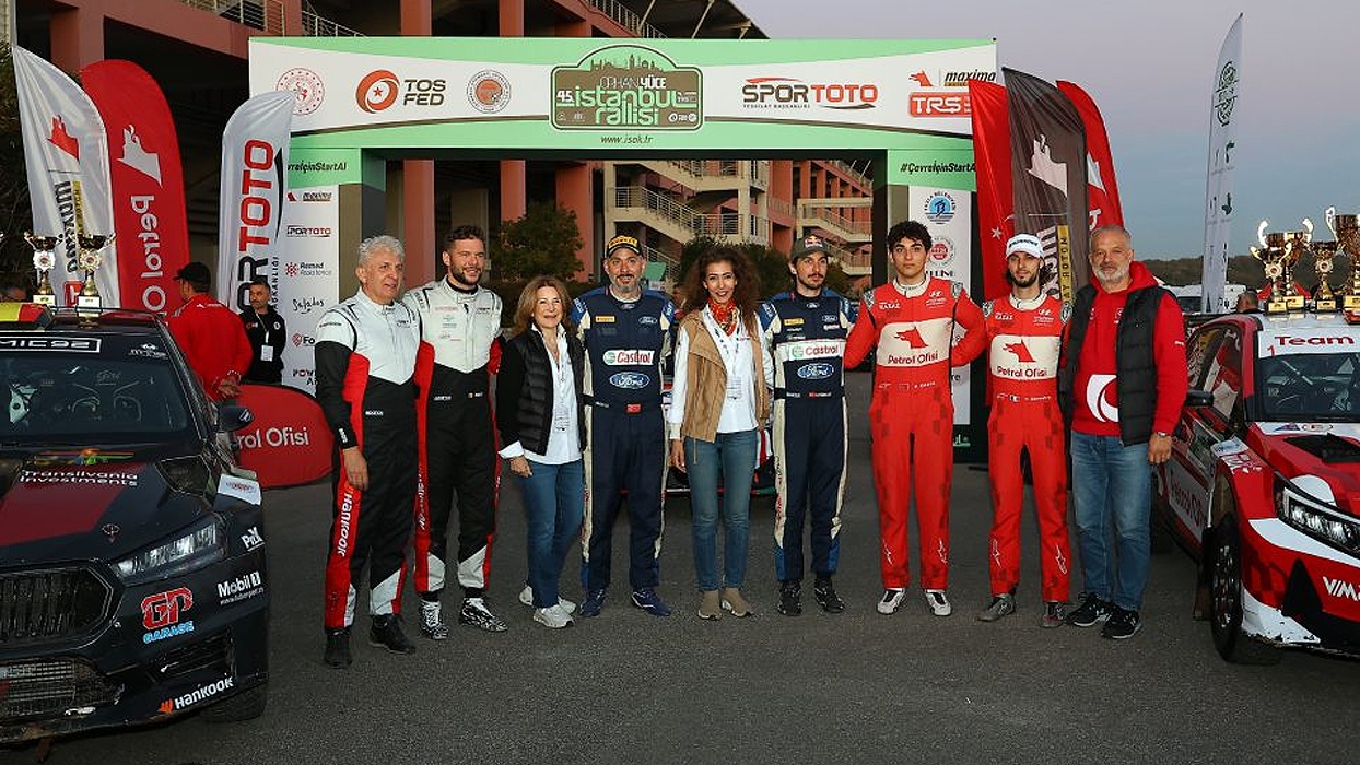 İstanbul'da Zafer: Ali Türkkan ve Oytun Albayrak'ın Açılış Maçı Skoru TRTSpor