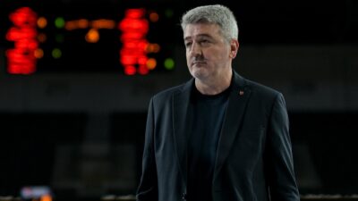 Karşıyaka, Türk Telekom’a Yenilerek Antrenör Değişikliğine Gitti Karşıyaka’nın Zorlu Deplasmana