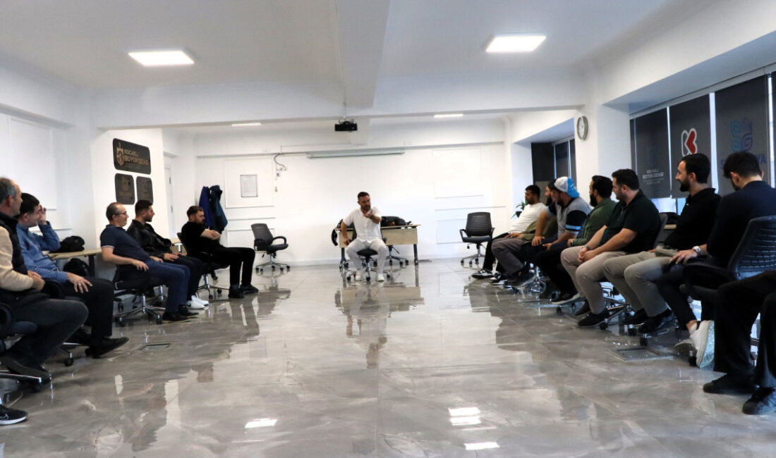 Kocaeli Büyükşehir Belediyesi’nden Personel Gelişimine Yönelik Drama Eğitimi Personel Eğitimleri