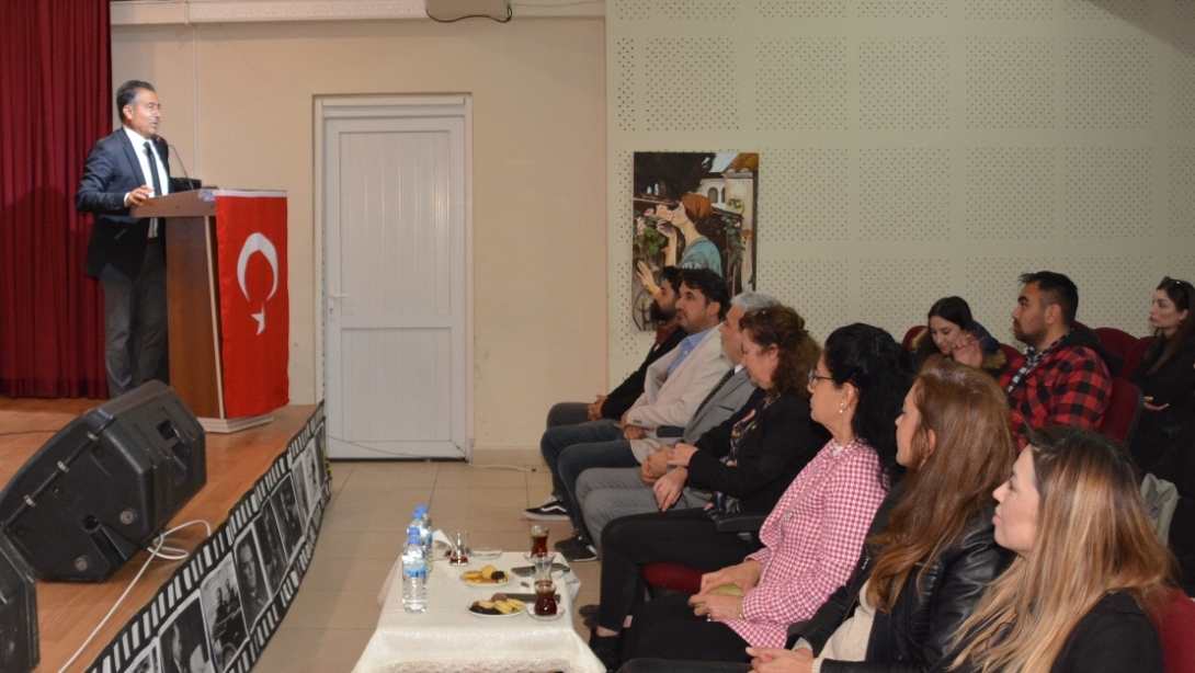 Türkiye Yüzyılı’na Sanatsal Dokunuşlar: Kırıkkale Gönüllü Öğretmenler Buluştu Gönüllü Öğretmenlerin