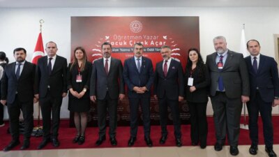 Öğretmen Yazarlar İçin Ödül Töreni: “Öğretmen Yazar, Çocuk Çiçek Açar”