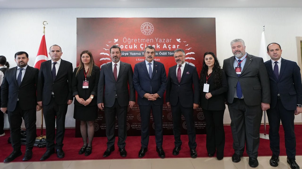 MEB'ten Öğretmenlere Fırsat: 1 Milyon Hikaye Basılacak! MEBten Ogretmenlere Firsat 1 Milyon Hikaye Basilacak