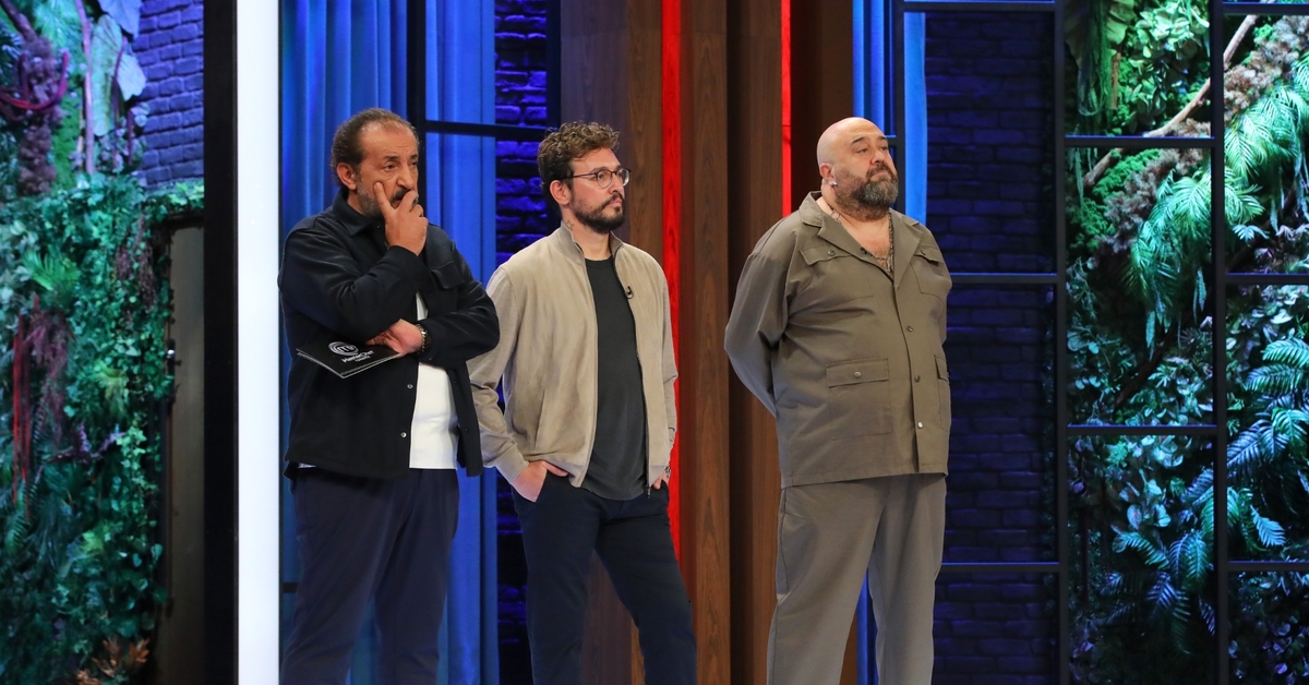 MasterChef'te Jüri Kararıyla Kim Elendi? Eleme Gecesinin Şokları! MasterChefte Juri Karariyla Kim Elendi Eleme Gecesinin Soklari